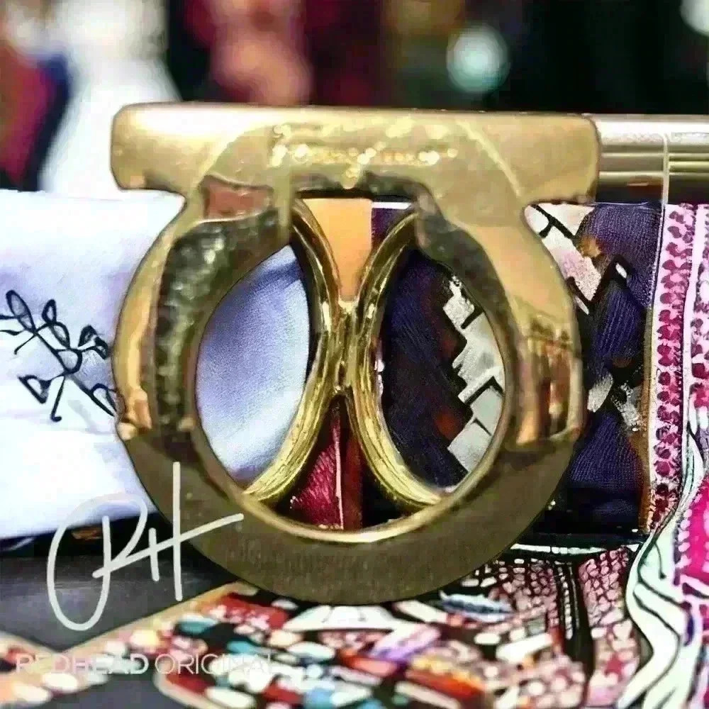 Auth Salvatore Ferragamo Gancini Scarf Ring Gold Metal -